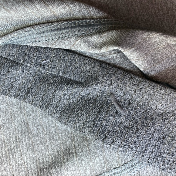 Lululemon long sleeve - Picture 5 of 5